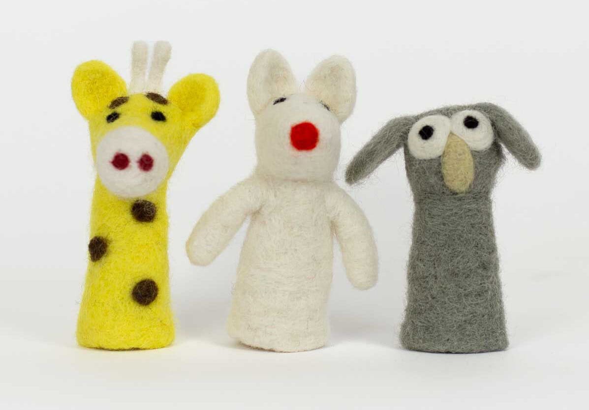 https://www.aworldofcraft.se/pub_docs/files/FELT_GIRAFFE_fingerdockor.jpg
