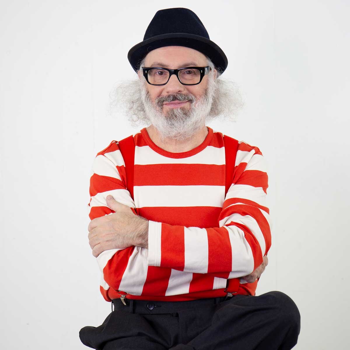 https://www.aworldofcraft.se/pub_docs/files/bilder/Fredrik2.jpg