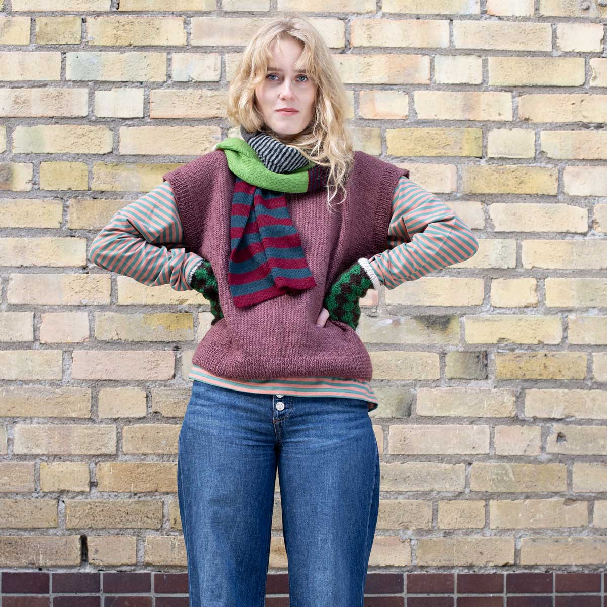 KNITS/25 Slipover, plum