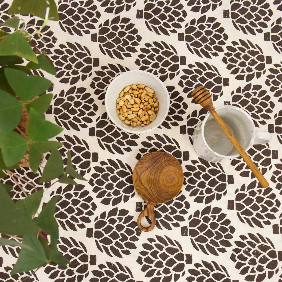 ARTICHOKE Tablecloth, offwhite/brown