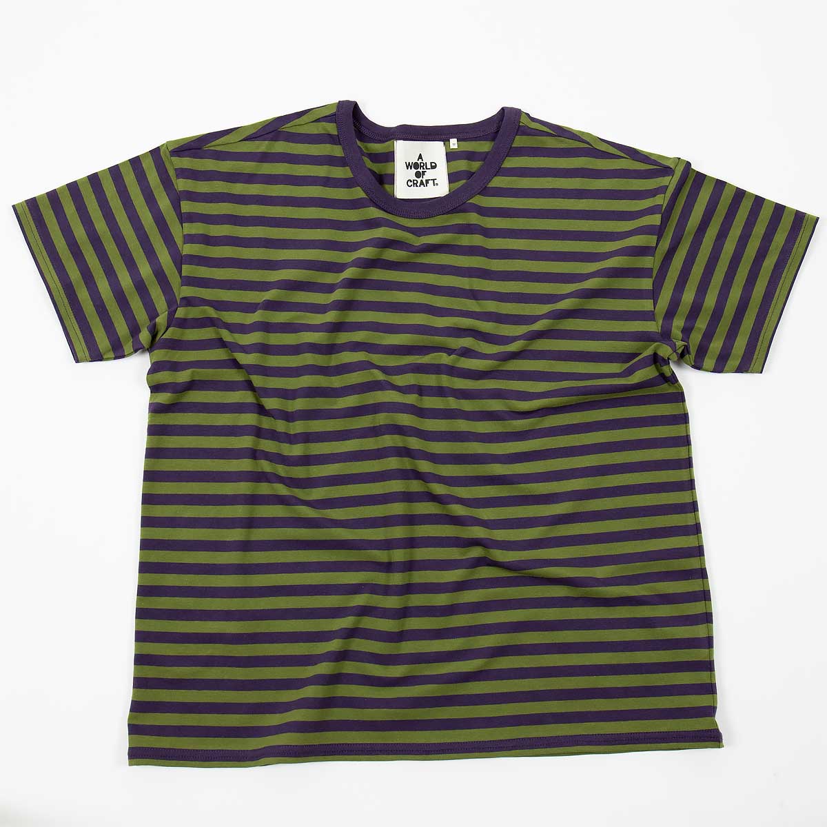Randig kortärmad T-shirt i ekologisk bomull - Dam i färgen olivgrön och aubergine
