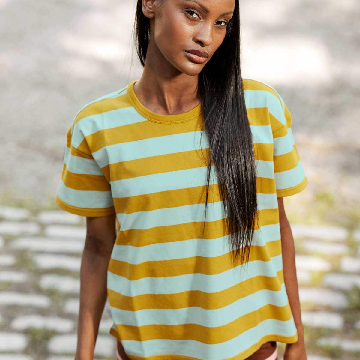 AWOC Woman T-shirt, short sleeve, mustard/turquoise