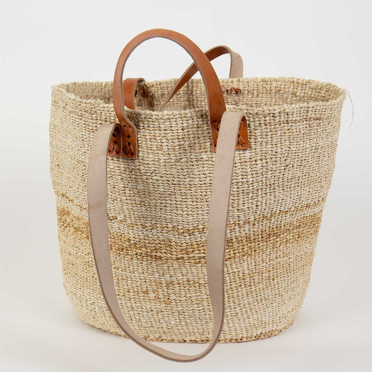 BANANA Basket w handle, natural