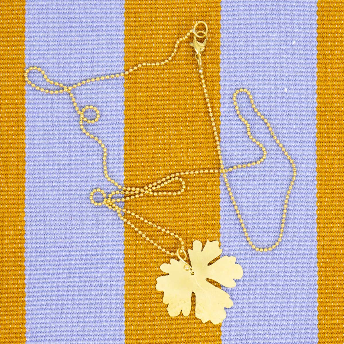 BRASS CLOVER Halsband