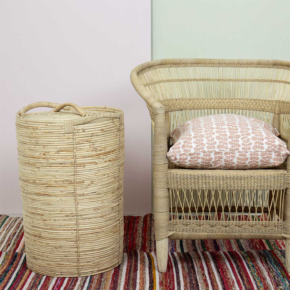 CANE Laundry basket with handle
