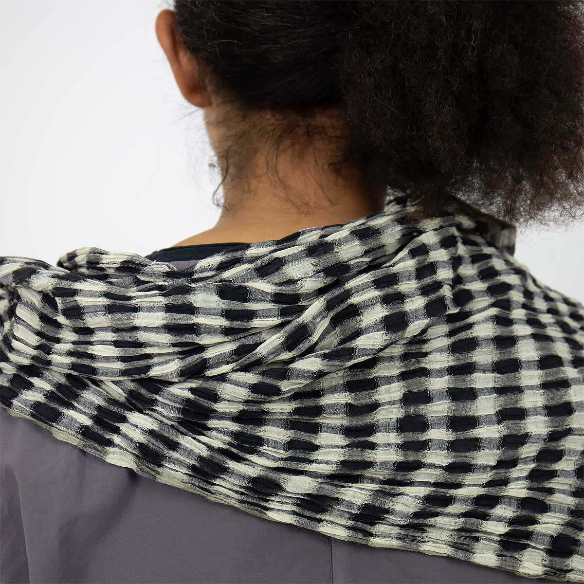 CRISS CROSS Sjal, svart/vit