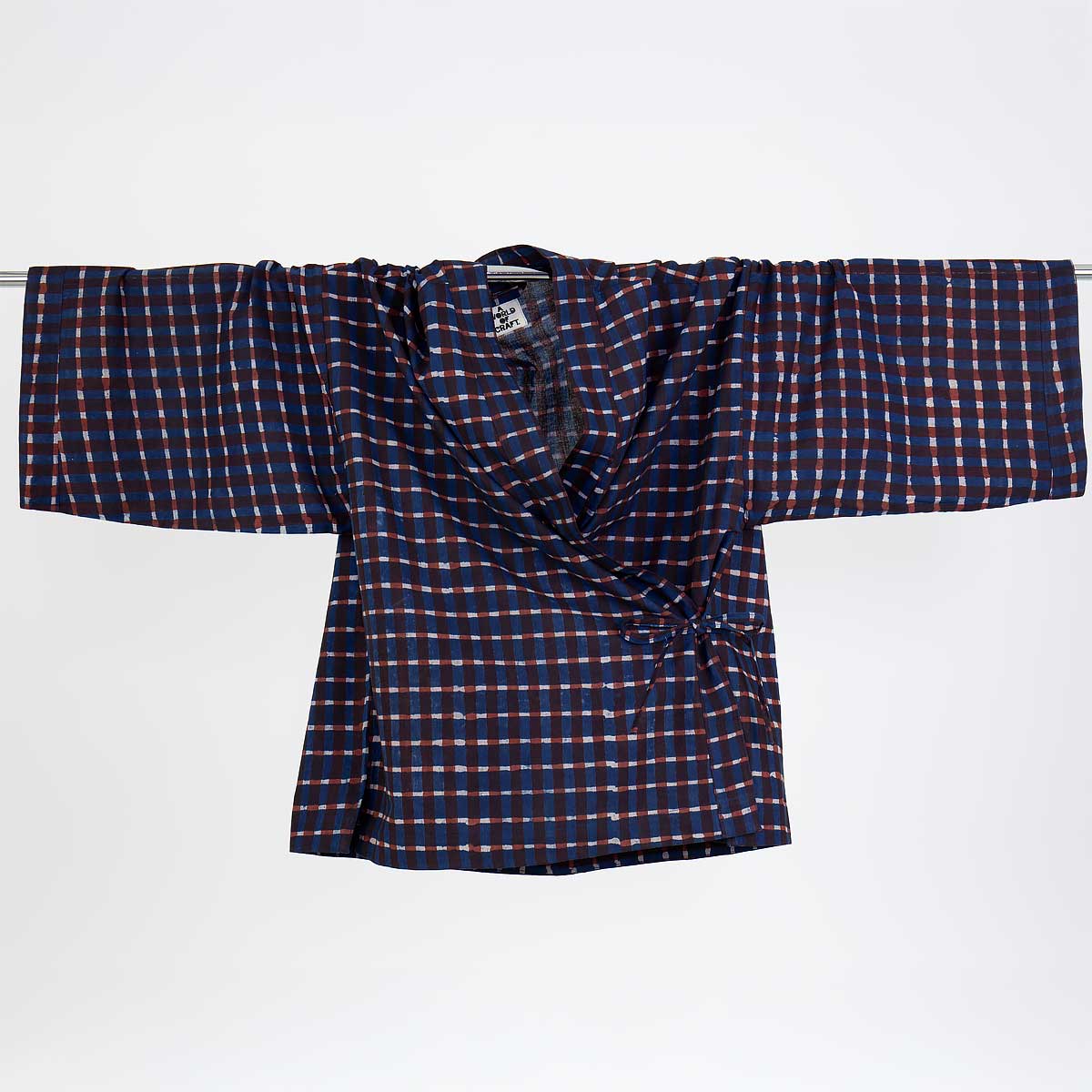 kort kimono med rutigt mönster, i blått och rött - Fair Trade