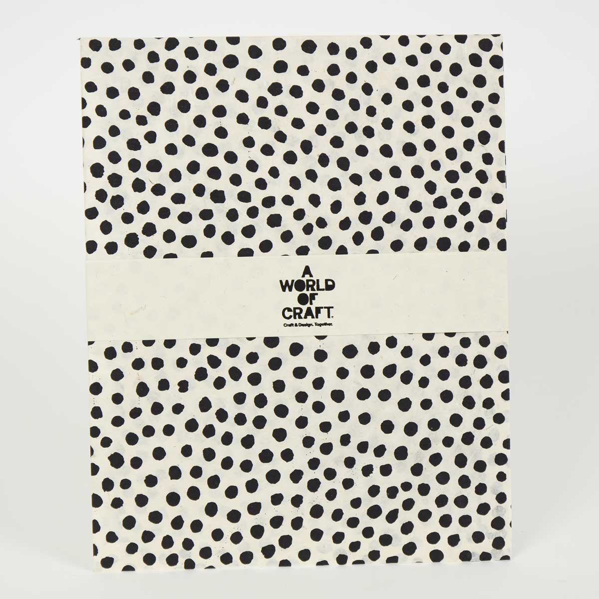 DOTTED Pappersark 50x72, vit/svart