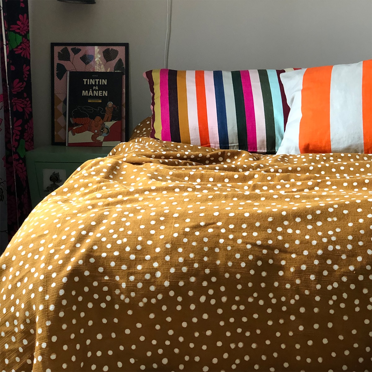 DOT Bedcover 250x250, mustard