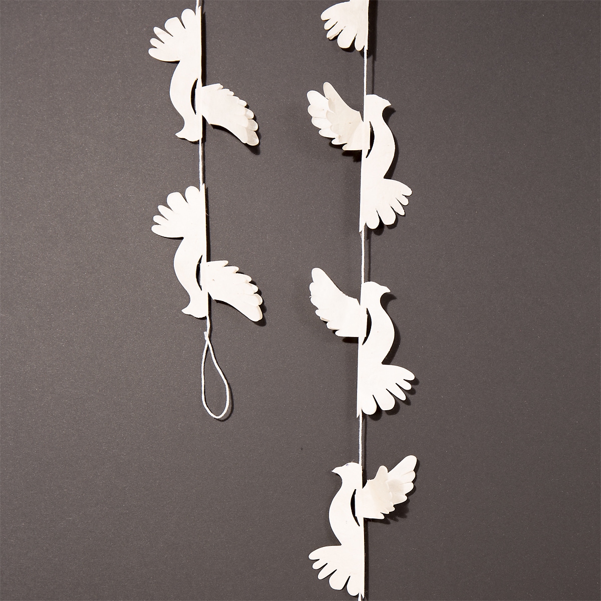 DOVE Garland, white