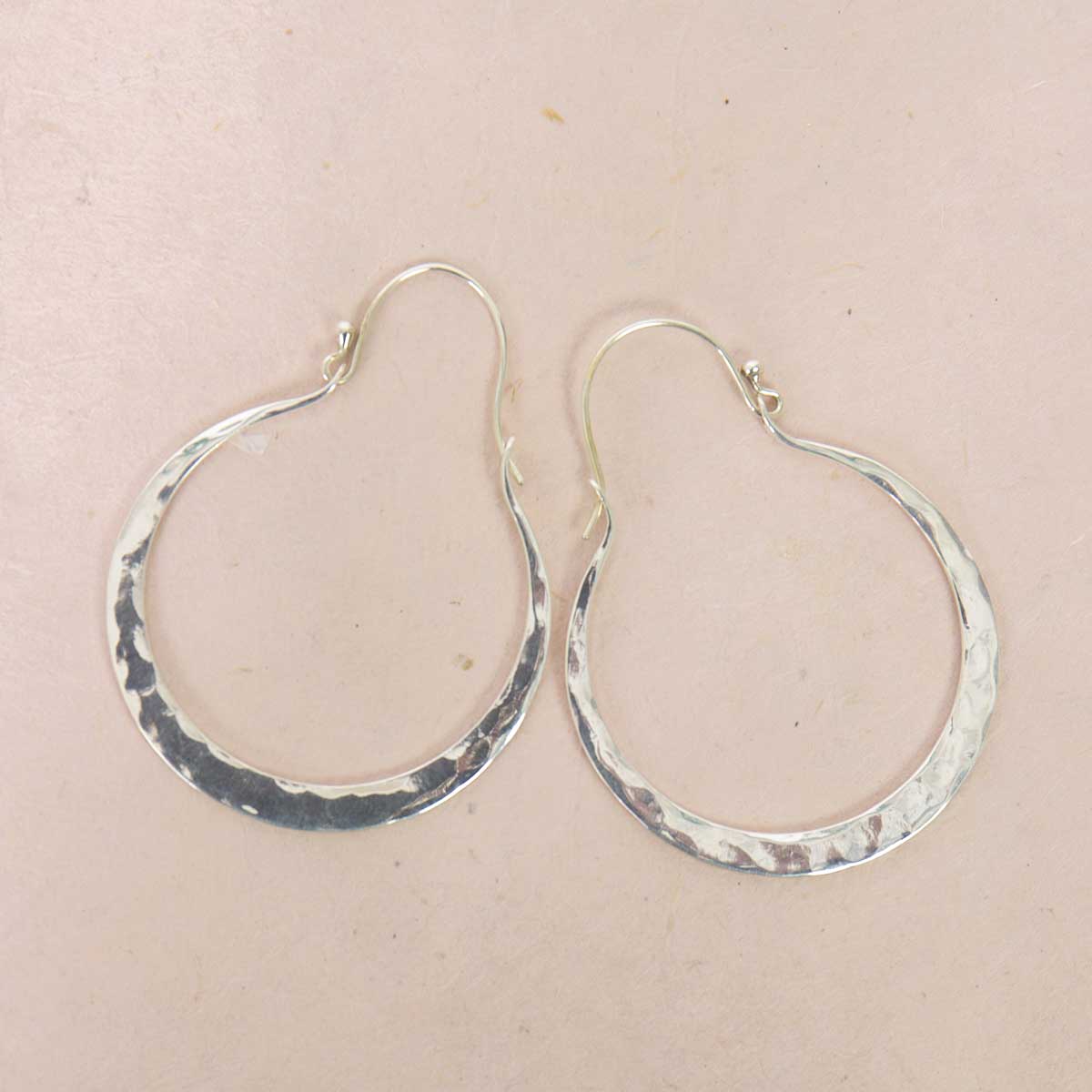 FLAT RING Earrings, brass