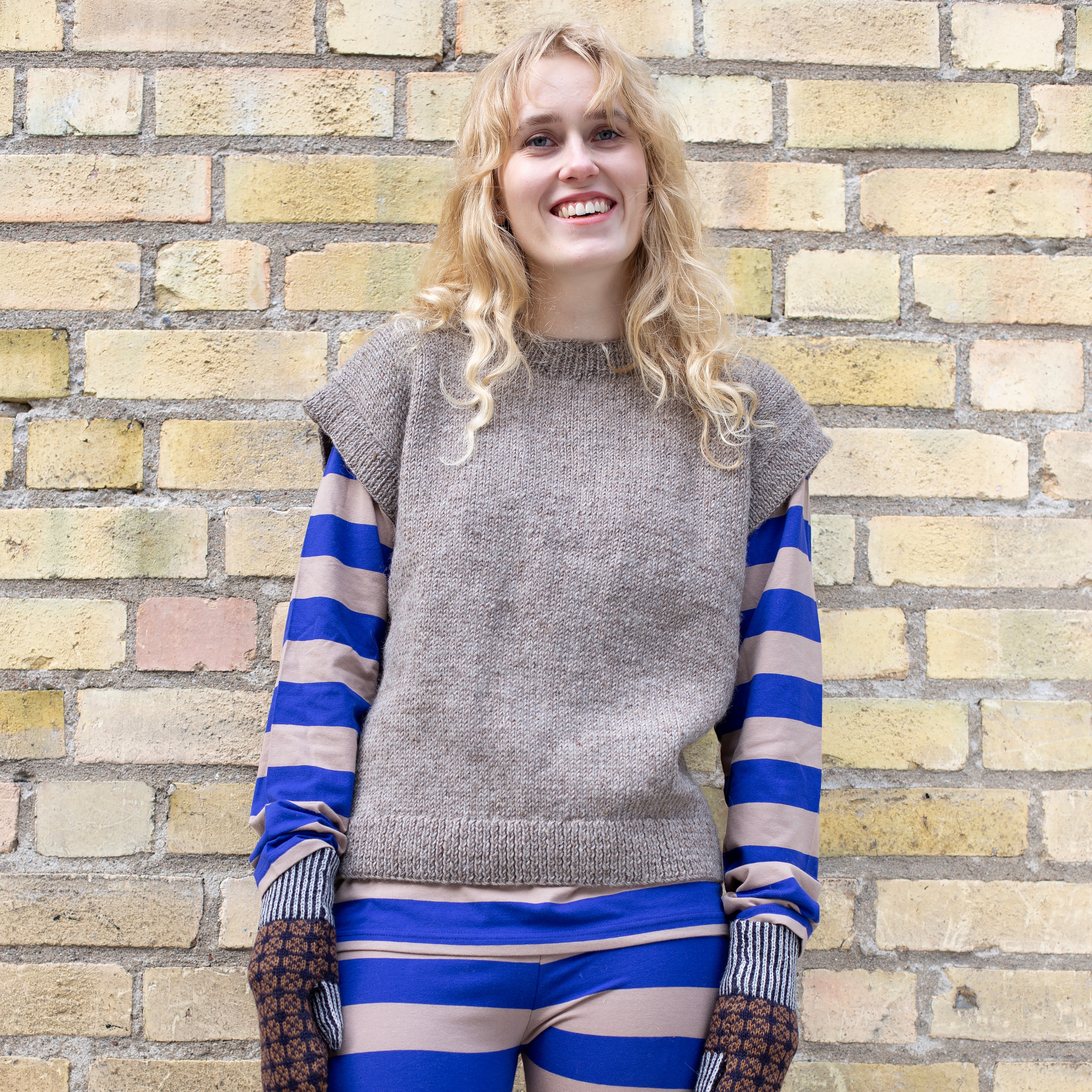 KNITS/25 Slipover, grå