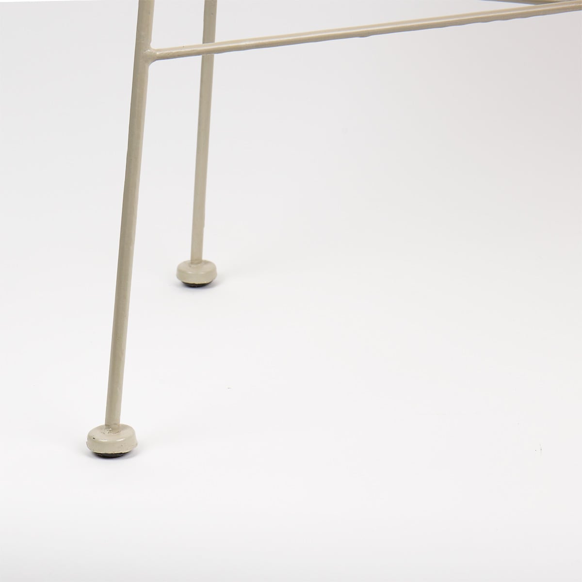 MANILA Small table, light grey legs