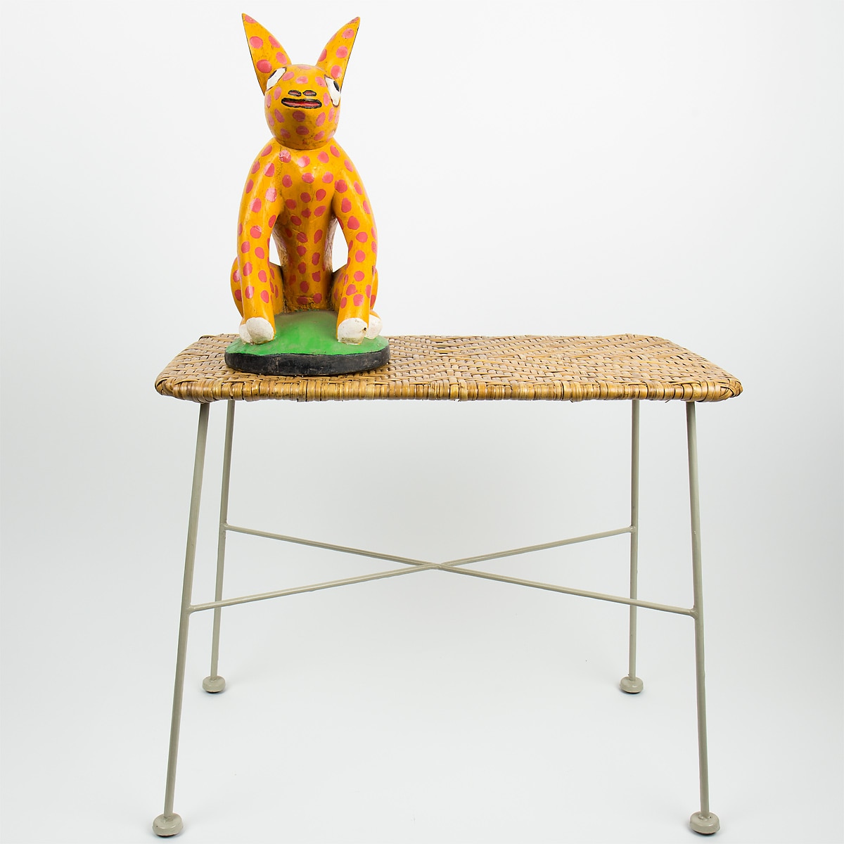 MANILA Small table, light grey legs