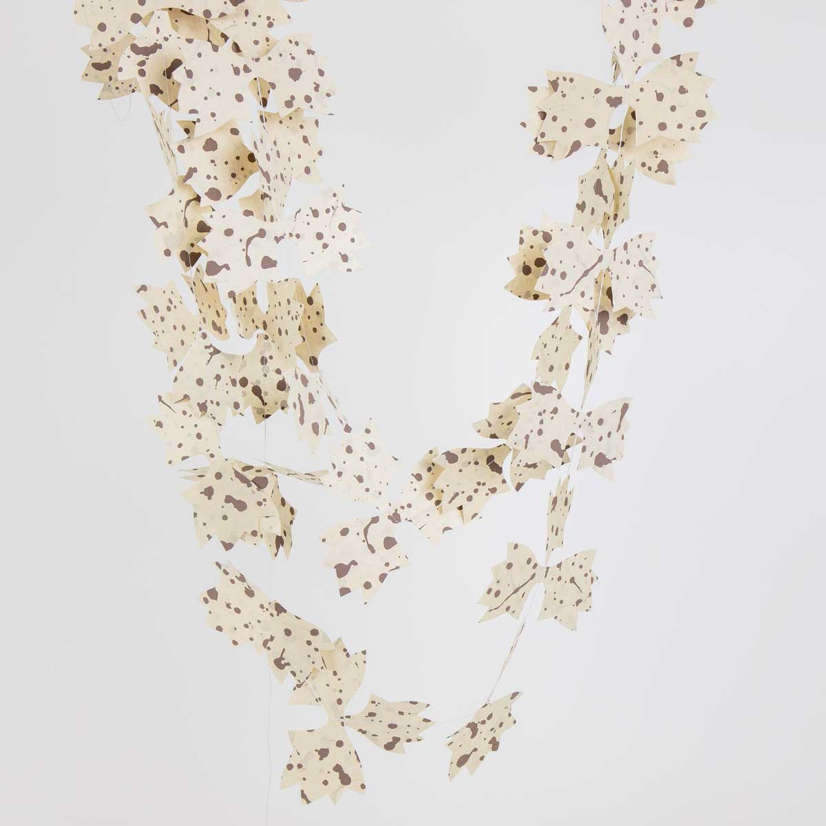 MAPLE SPLASH Garland, offwhite/grey