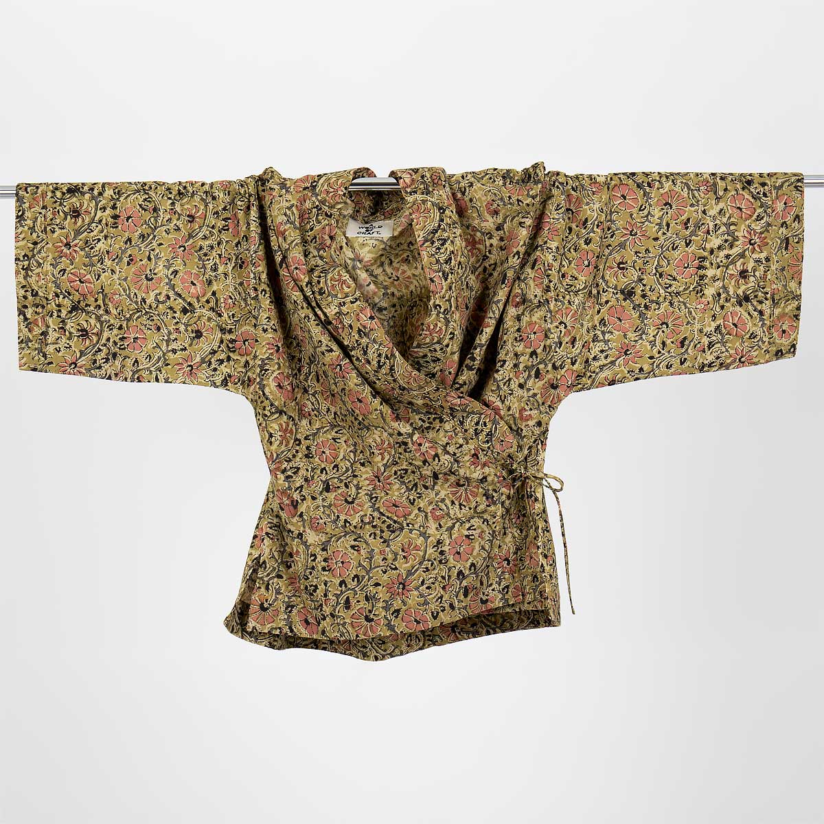 Kort kimono i senapsgult blommönster - Fair Trade