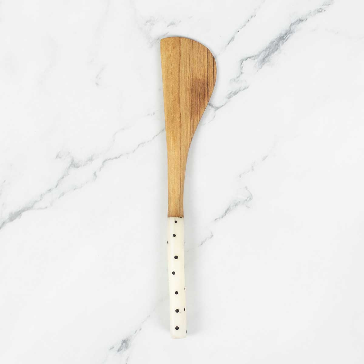 Smörkniv dots - i olivträ med vit botten och svarta prickar, Fair Trade från Kenya