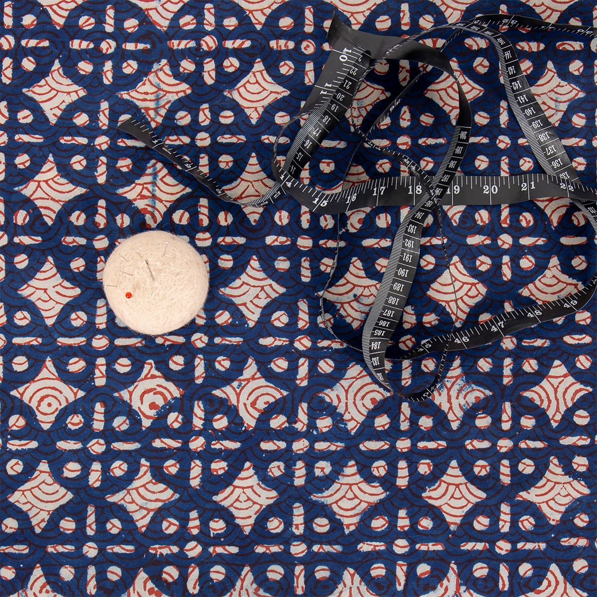 NATURAL Wallpaper Fabric, indigo/red