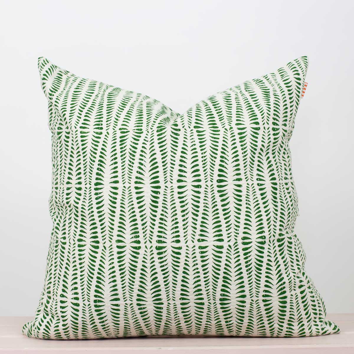 ORMBUNKE Cushion cover 50x50, green/white