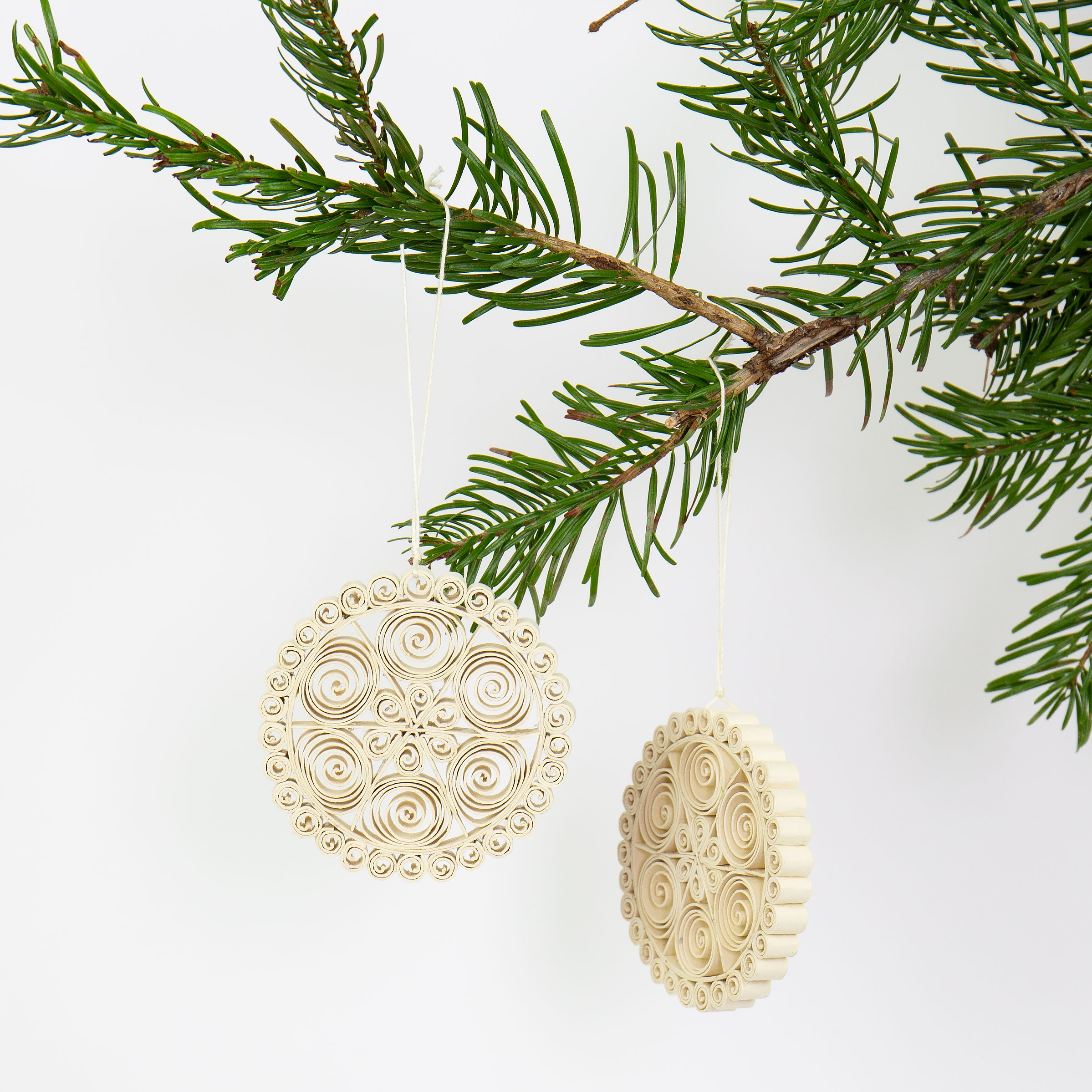 QUILLED BALL Christmas ornament 2-p