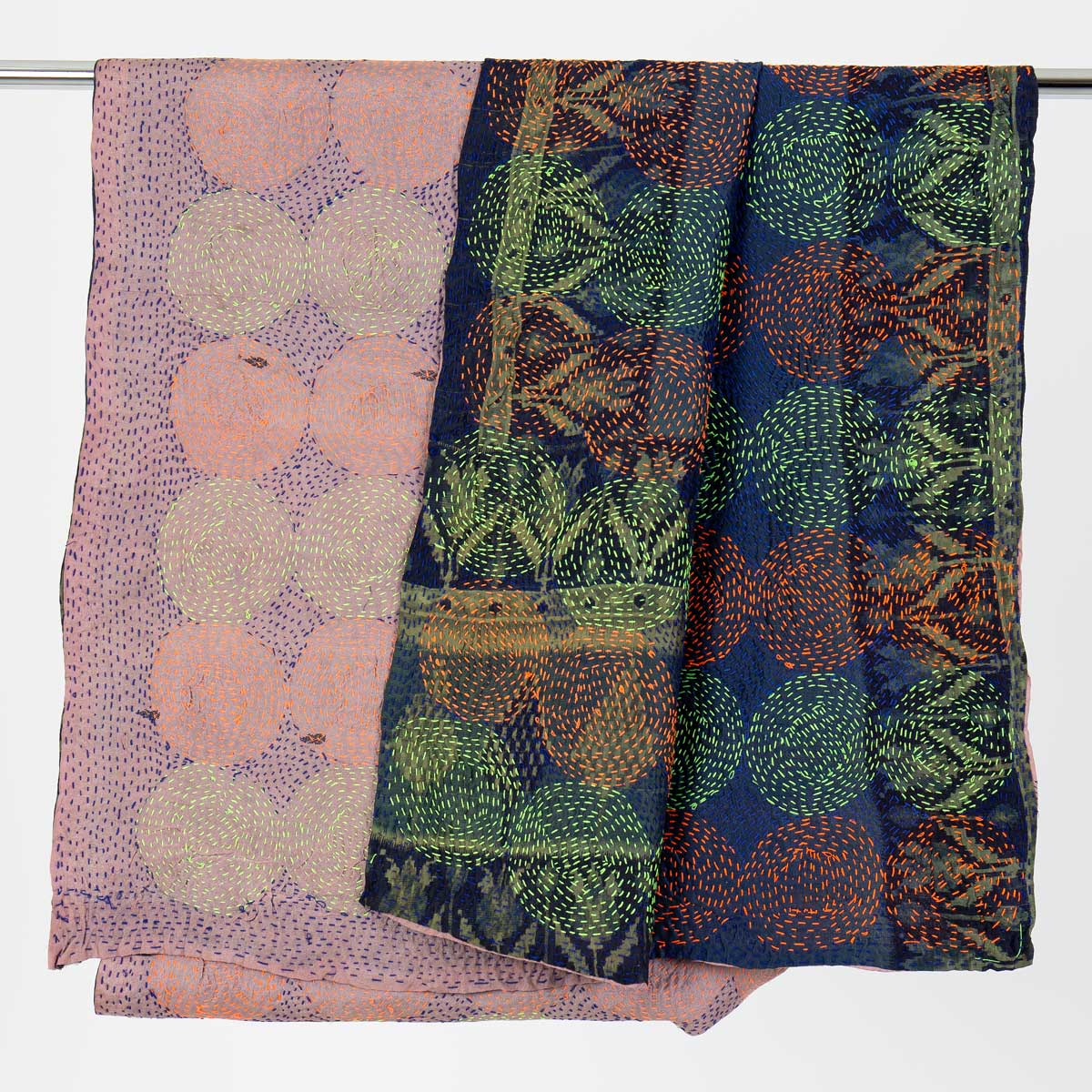 ROUND VINTAGE Sidensjal S, no13