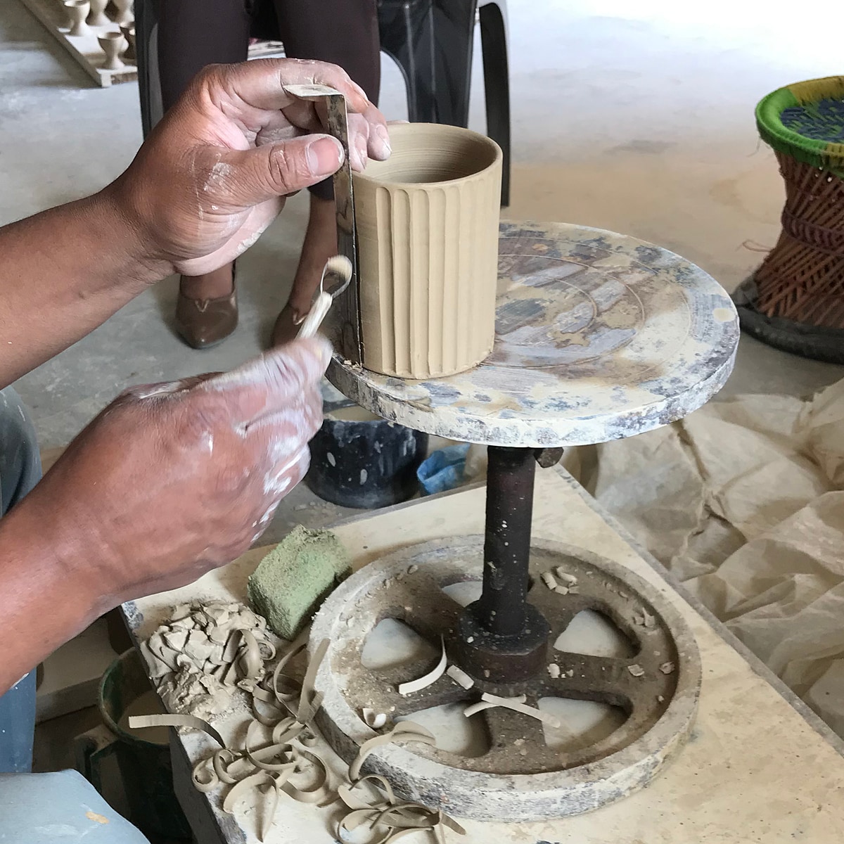 RHEA Oval pot
