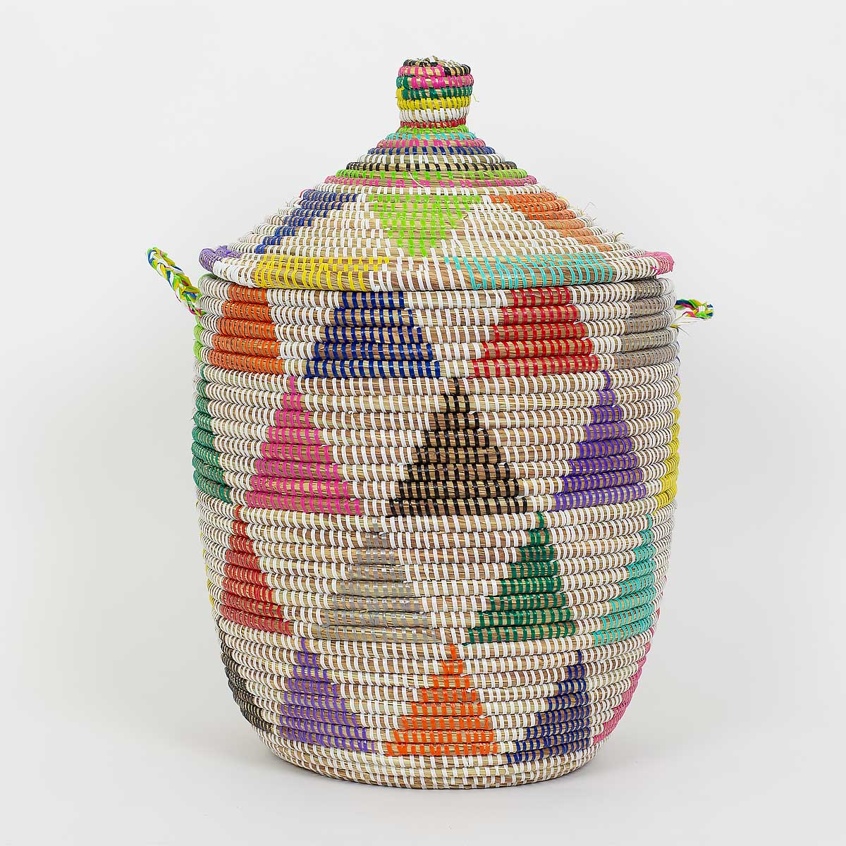 Big basket with lid deals