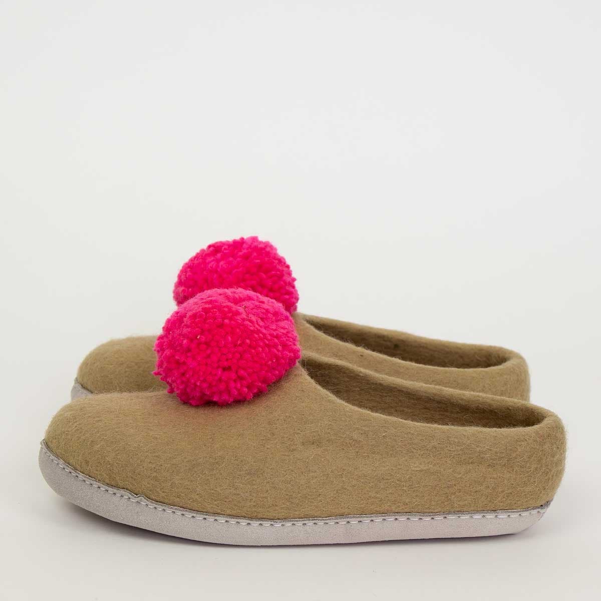 SLIP POMPOM Slippers, beige, pink