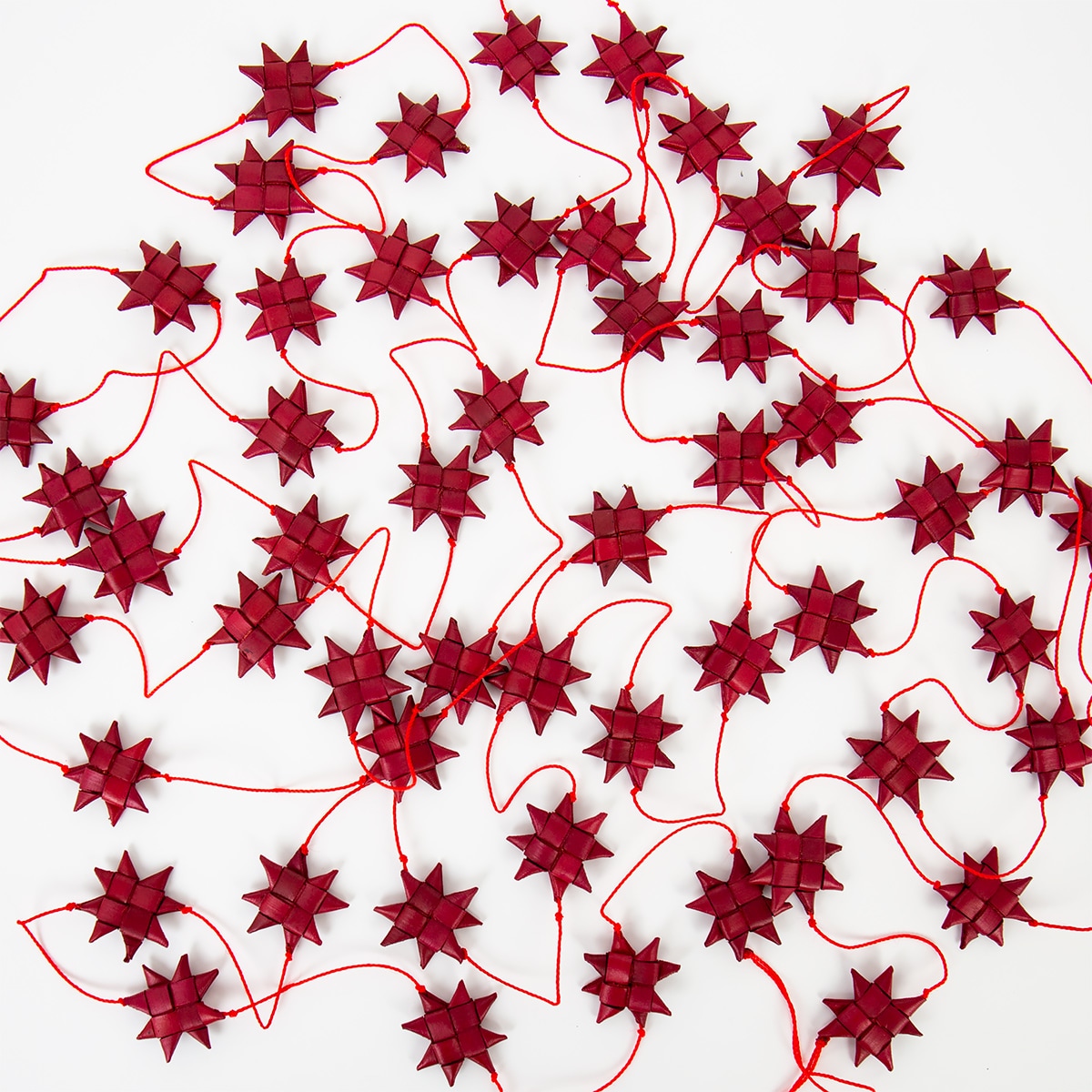 STARS ON A STRING Garland, red