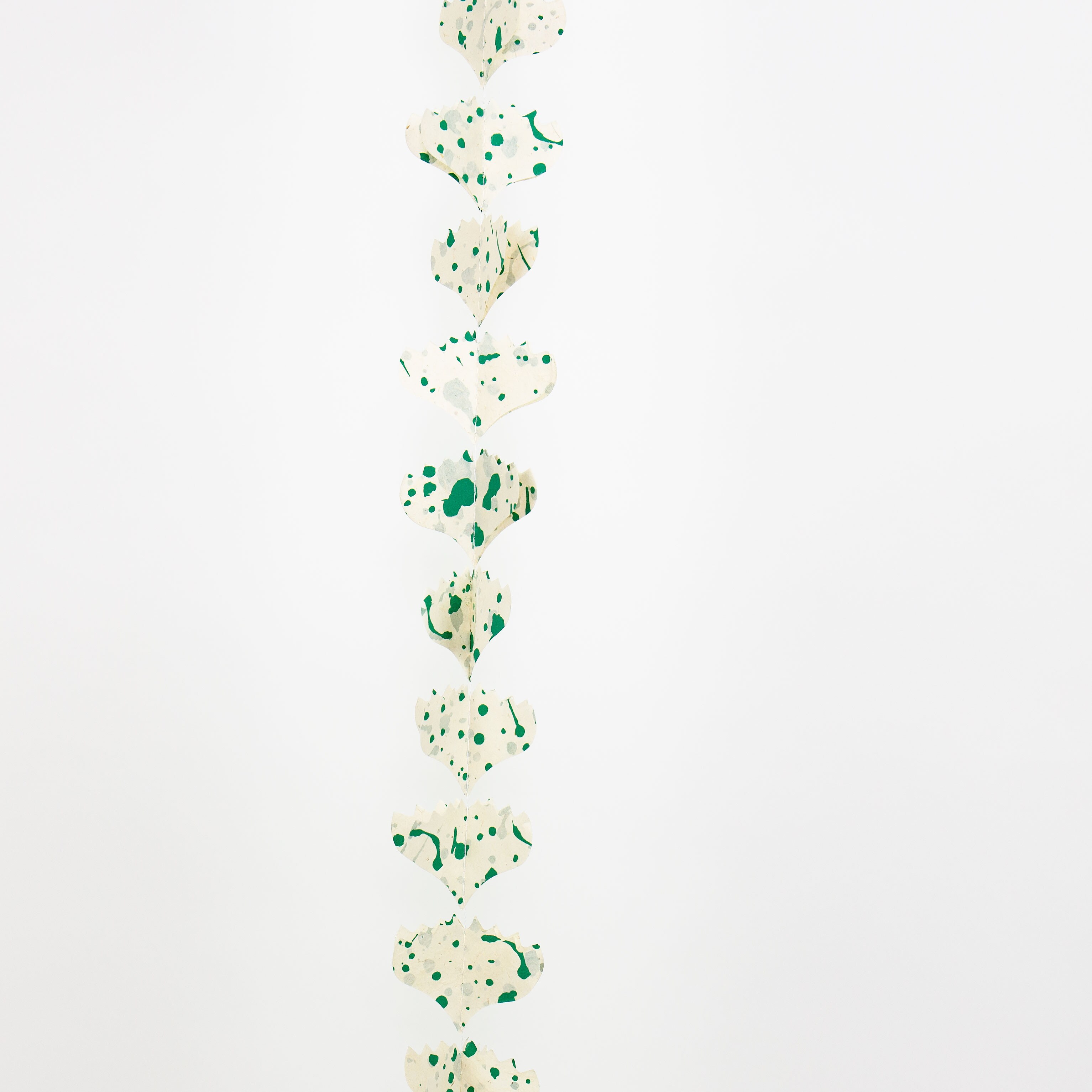 TULIP Garland, white/green