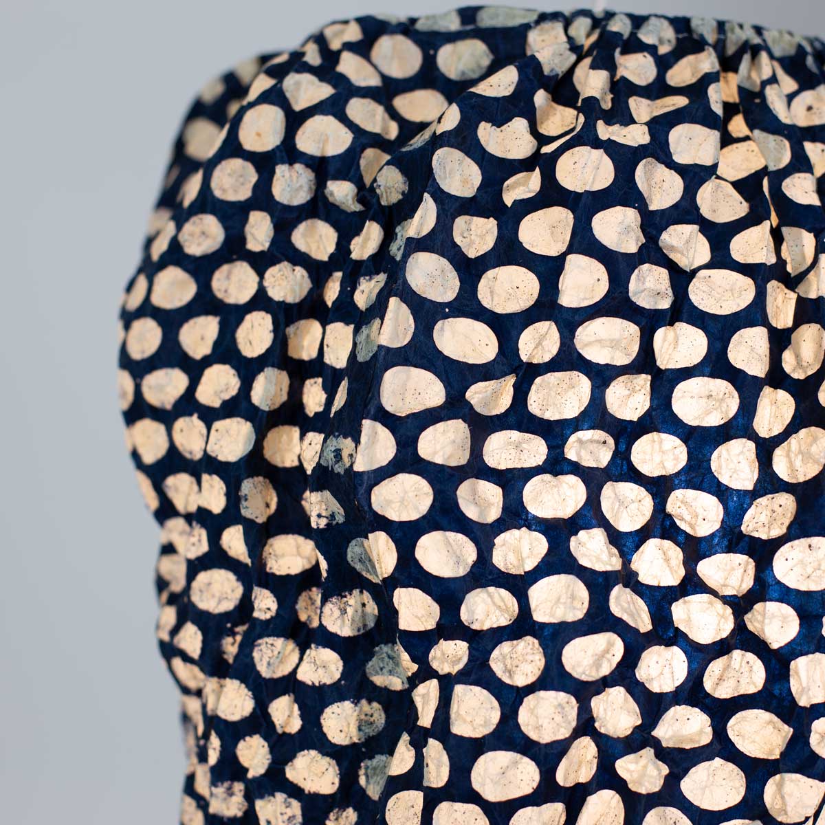 WRINKLE BATIK Lampshade, blue